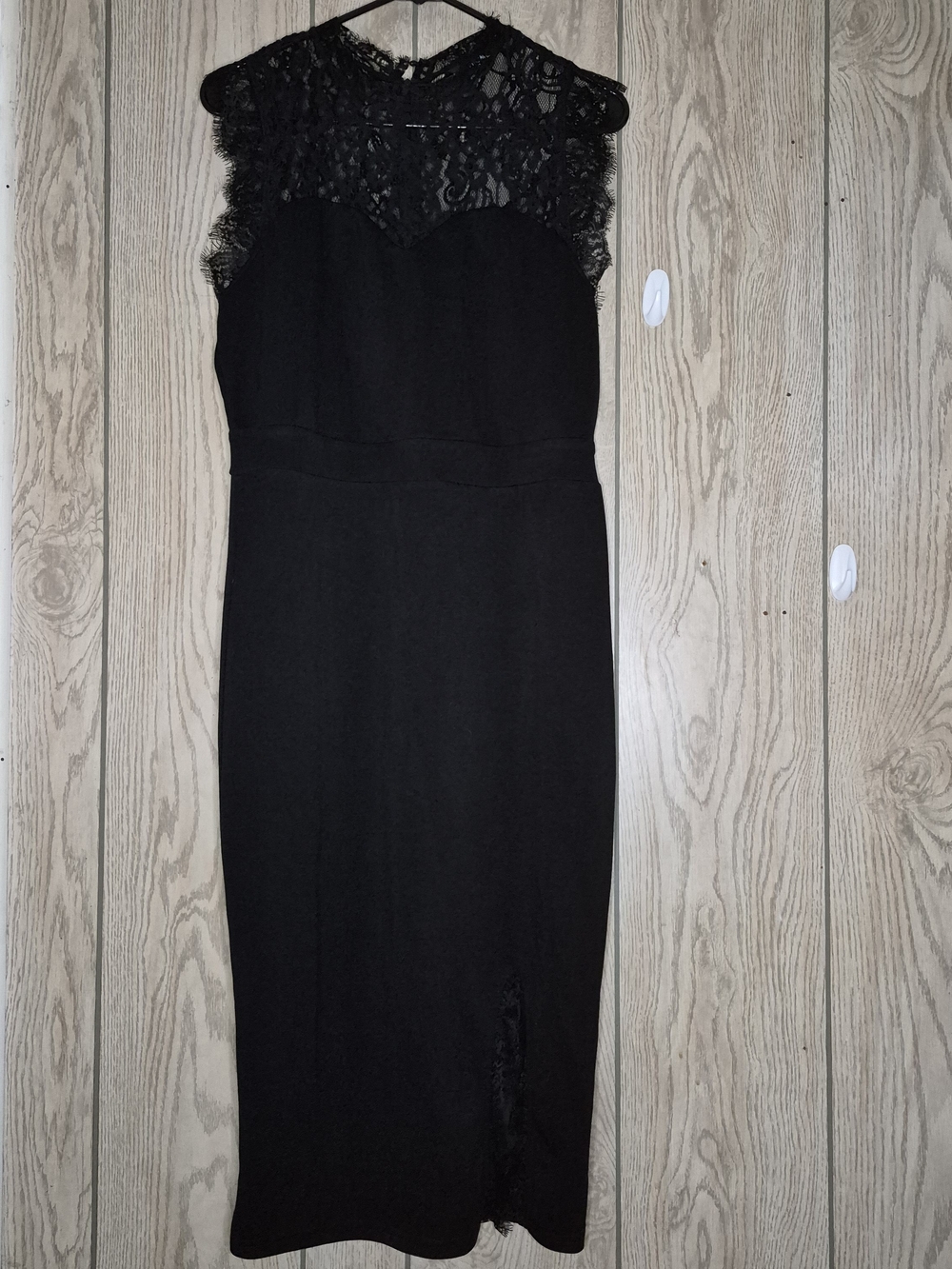 Elegant Black Lace Yoke Midi Dress